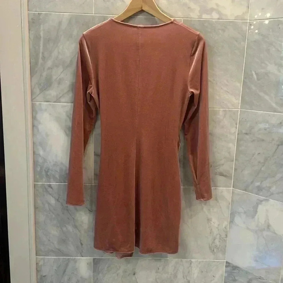 Topshop Velvet Ruched Mini Dress – Holiday Party / Cocktail – Size 6 - Picture 6 of 7
